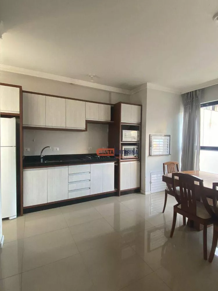 Apartamento para alugar com 2 quartos, 71m² - Foto 5