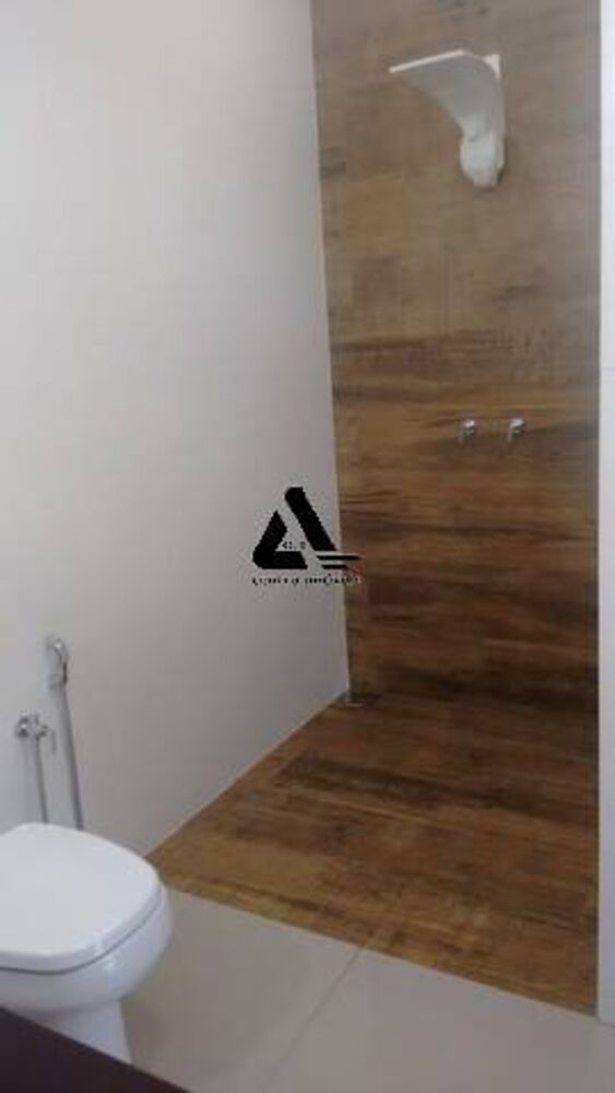Casa à venda com 2 quartos, 85m² - Foto 2