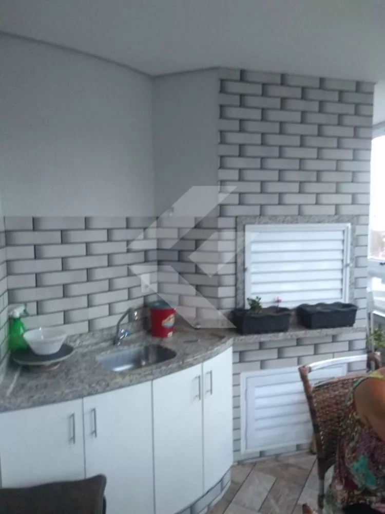 Apartamento à venda com 3 quartos, 109m² - Foto 4