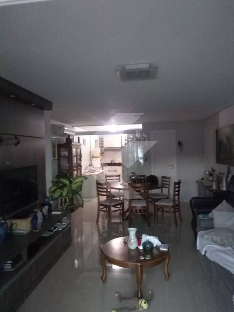 Apartamento à venda com 3 quartos, 109m² - Foto 2