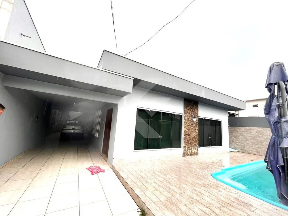 Casa, 4 quartos, 138 m² - Foto 1