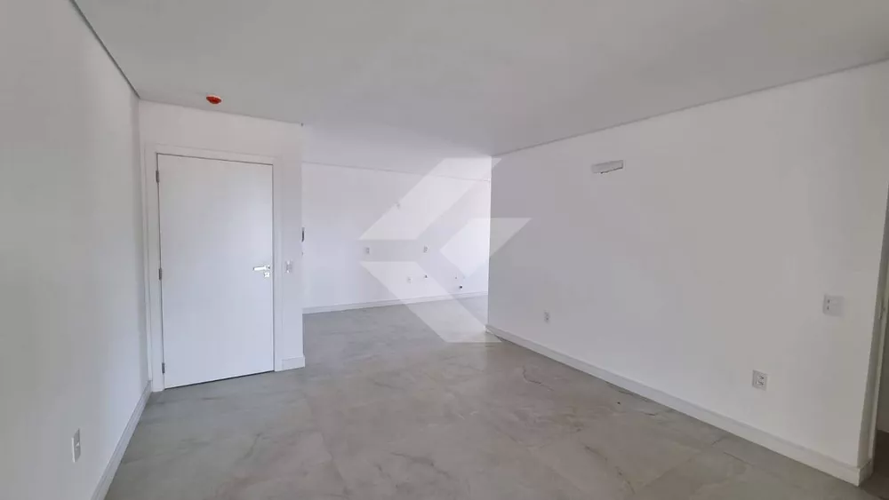 Apartamento à venda com 3 quartos, 123m² - Foto 4