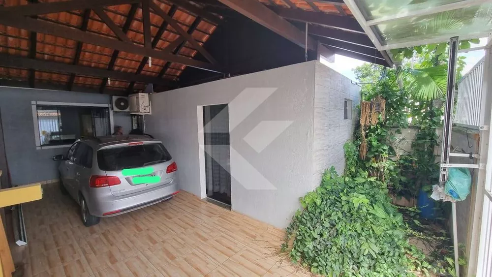 Casa à venda com 3 quartos, 132m² - Foto 2