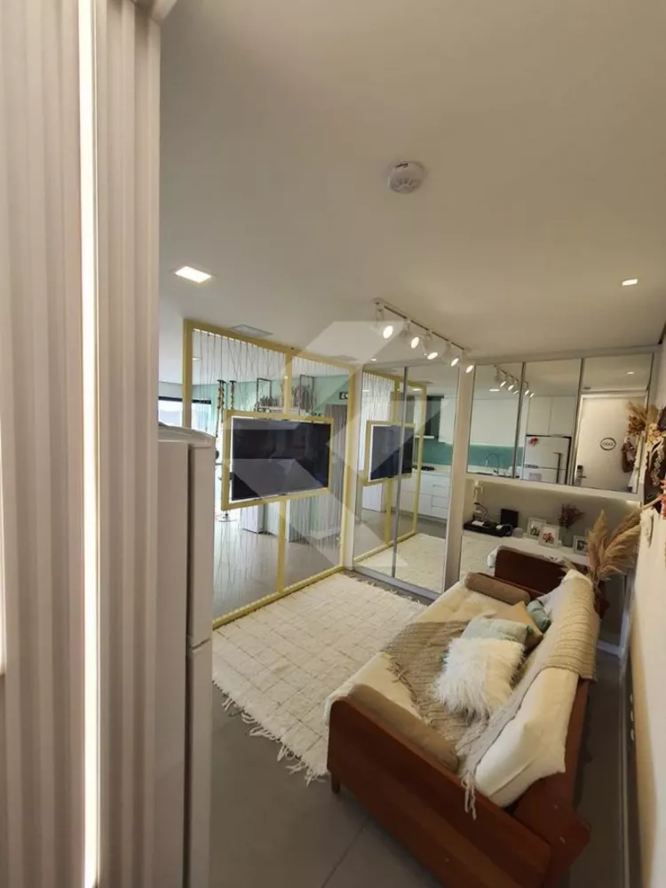 Apartamento à venda com 2 quartos, 72m² - Foto 4