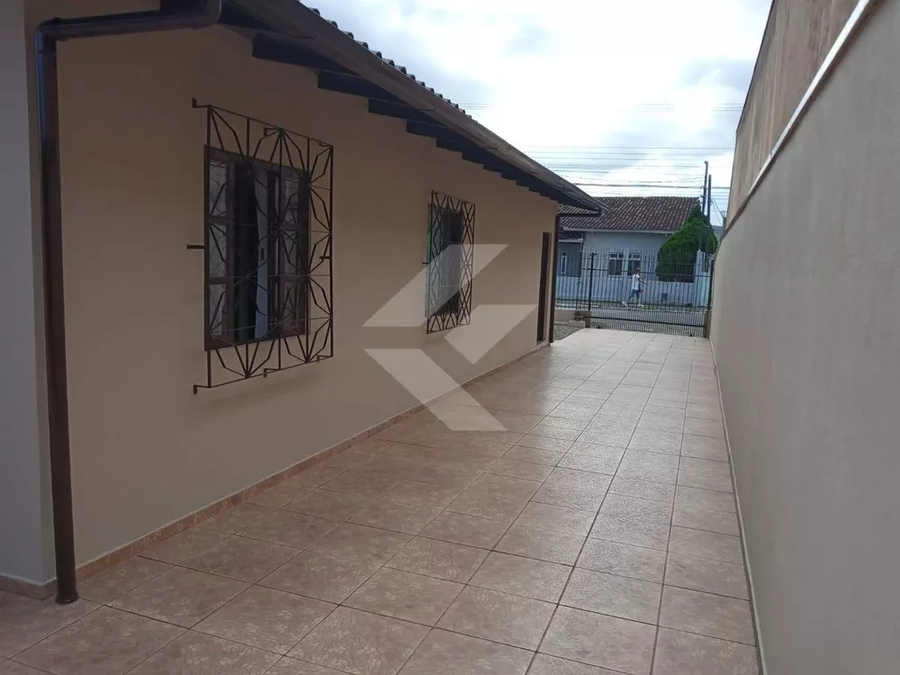 Casa à venda com 3 quartos, 160m² - Foto 3