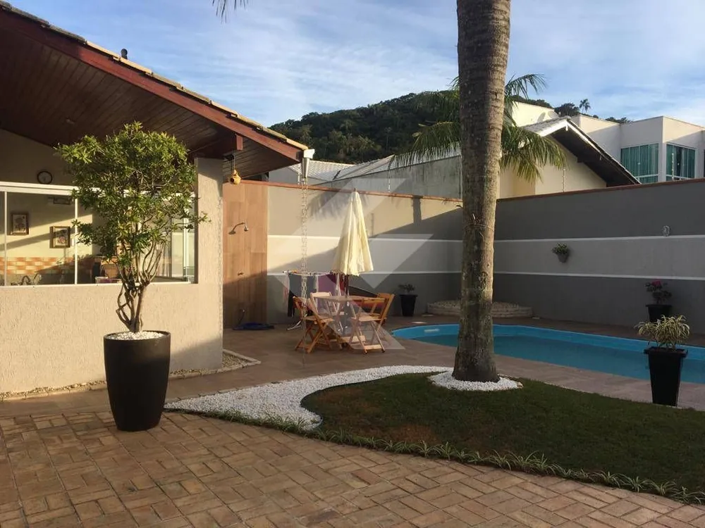 Casa, 4 quartos, 240 m² - Foto 4
