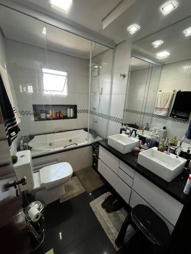 Casa, 3 quartos, 225 m² - Foto 8