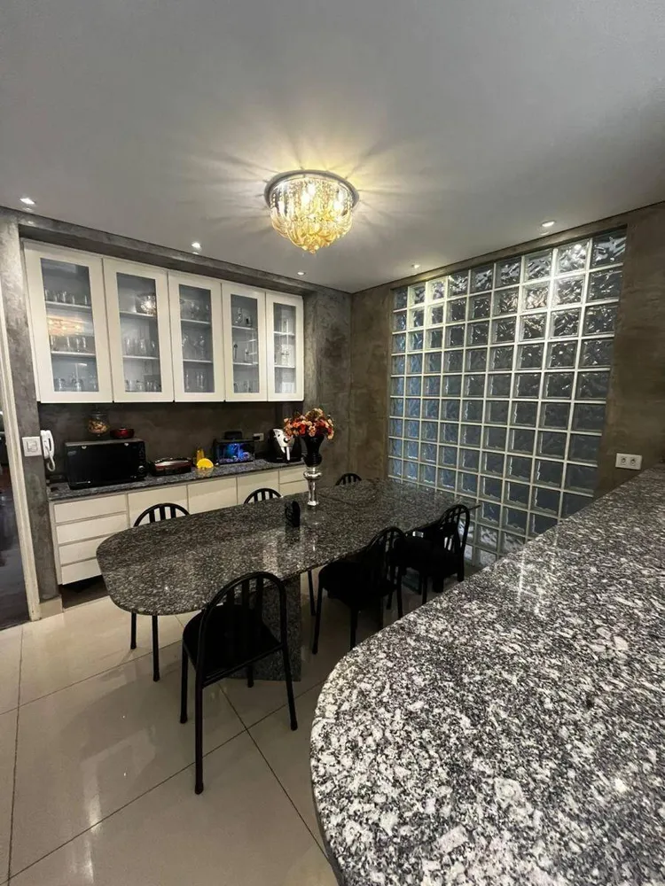 Casa, 3 quartos, 225 m² - Foto 11