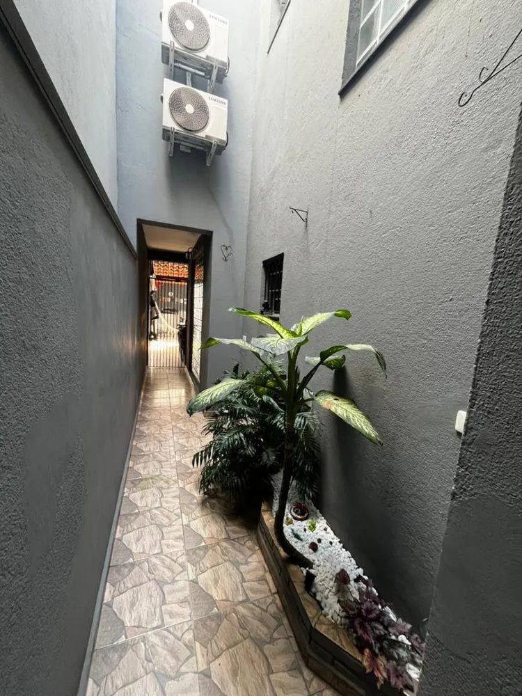 Casa, 3 quartos, 225 m² - Foto 3