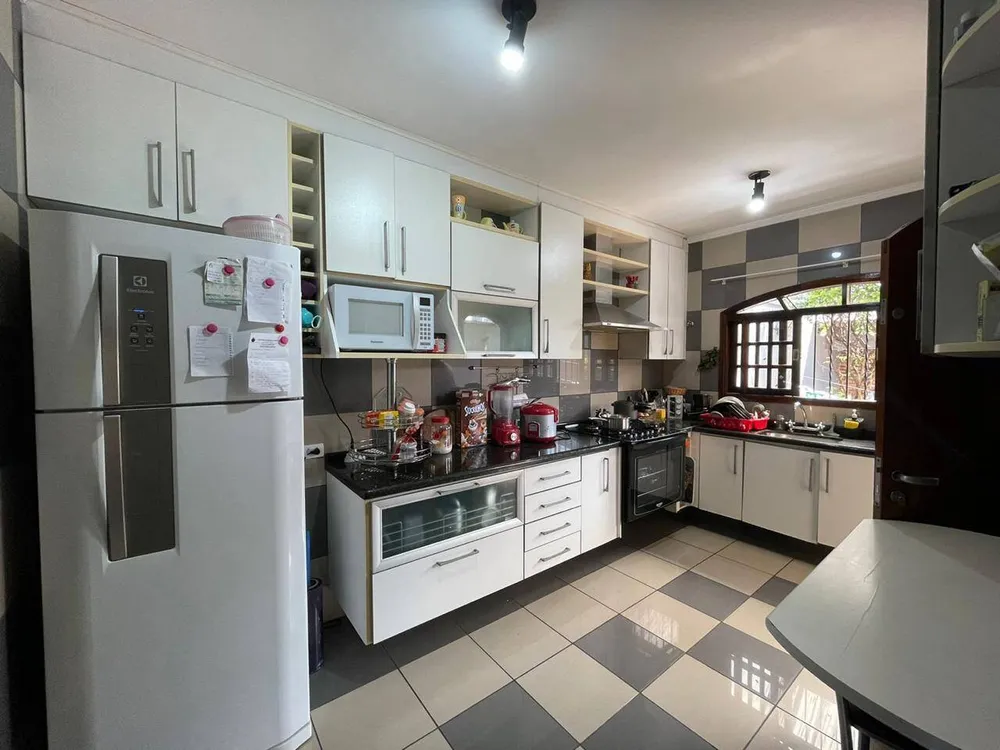 Casa, 3 quartos, 210 m² - Foto 7