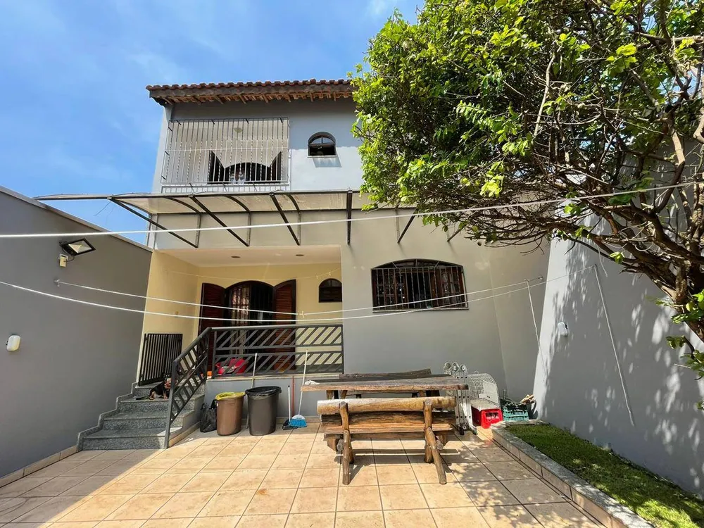 Casa, 3 quartos, 210 m² - Foto 6