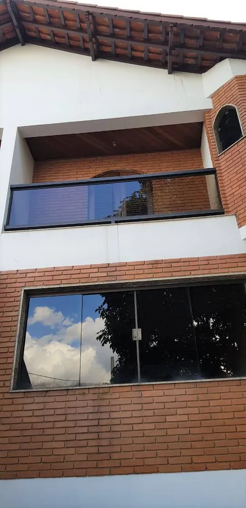 Sobrado, 3 quartos, 250 m² - Foto 1