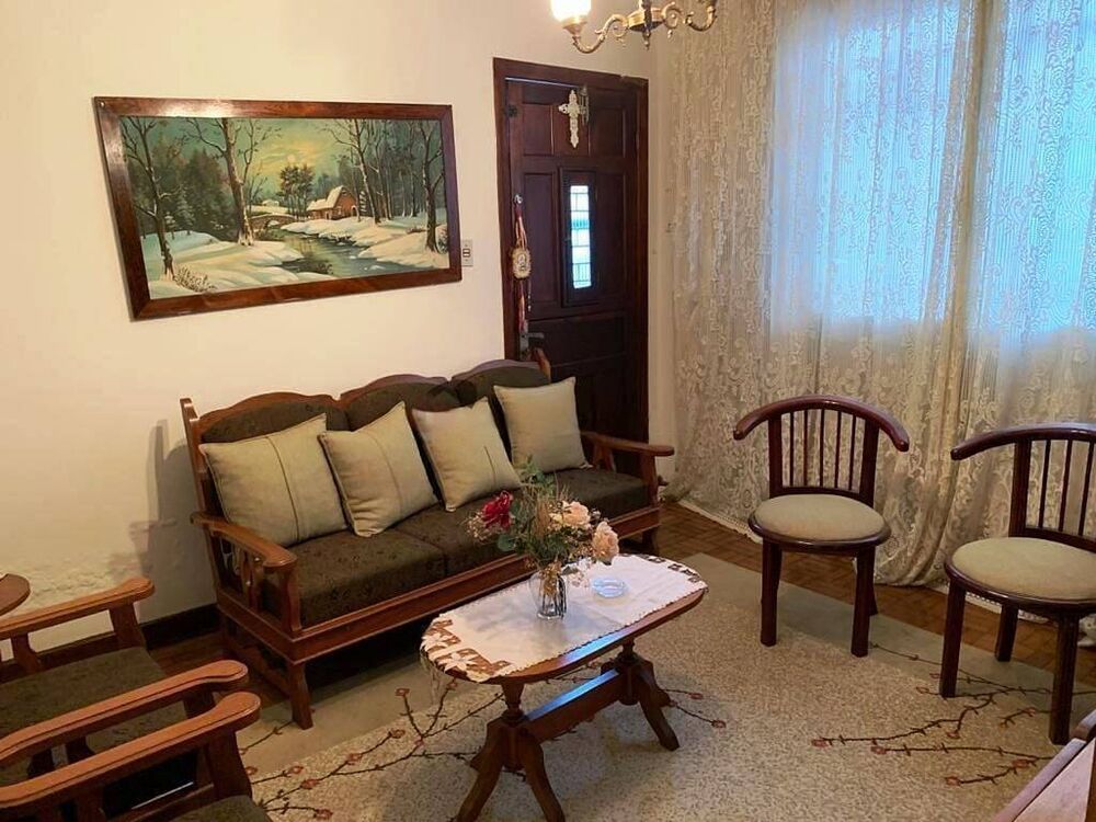 Casa para alugar com 2 quartos, 250m² - Foto 1