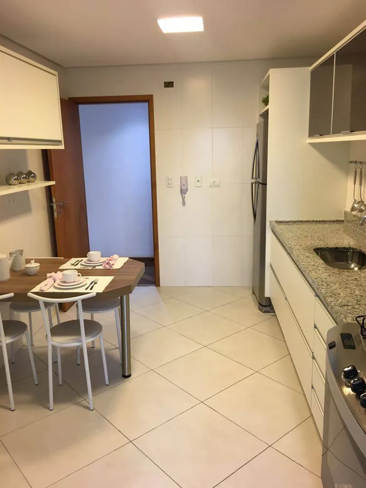 Apartamento, 3 quartos, 121 m² - Foto 3