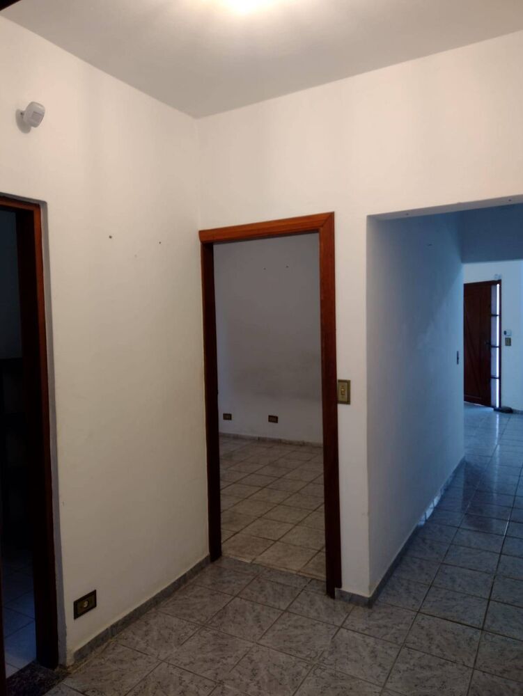 Casa à venda com 3 quartos, 151m² - Foto 3