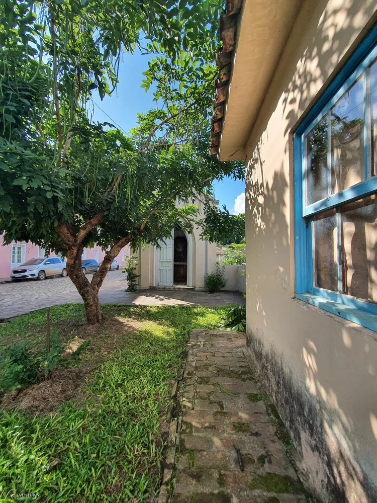 Casa, 5 quartos, 160 m² - Foto 1