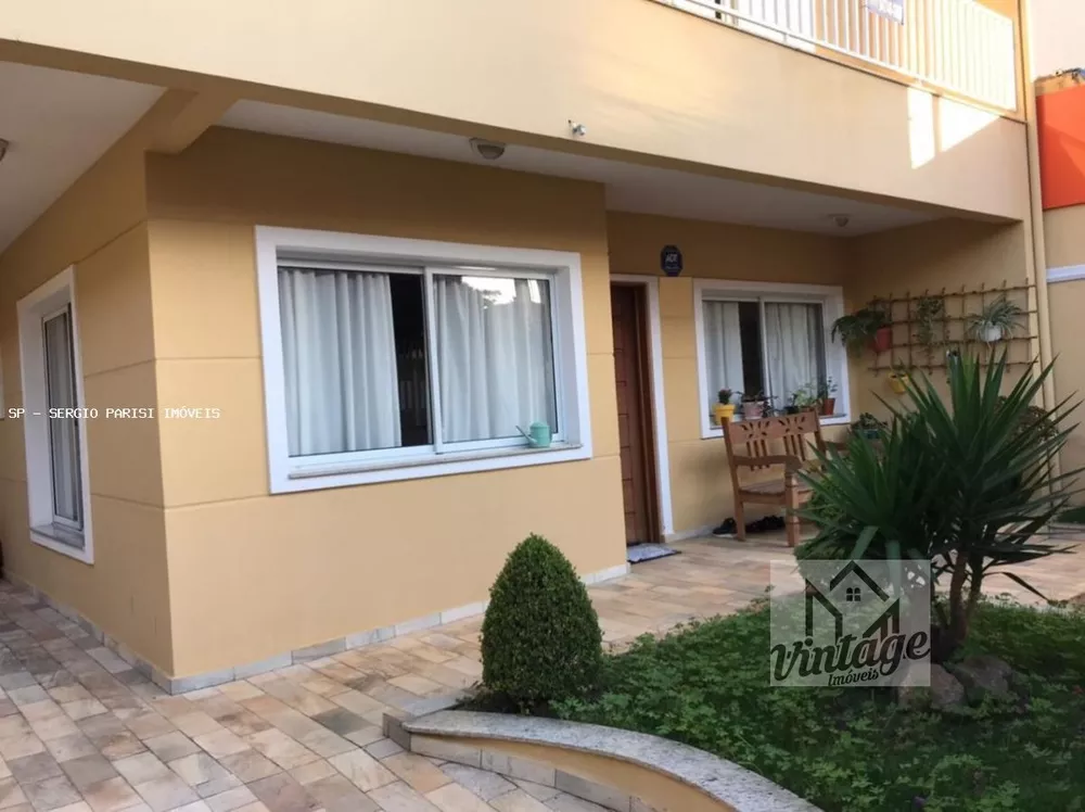 Sobrado à venda com 3 quartos, 194m² - Foto 1