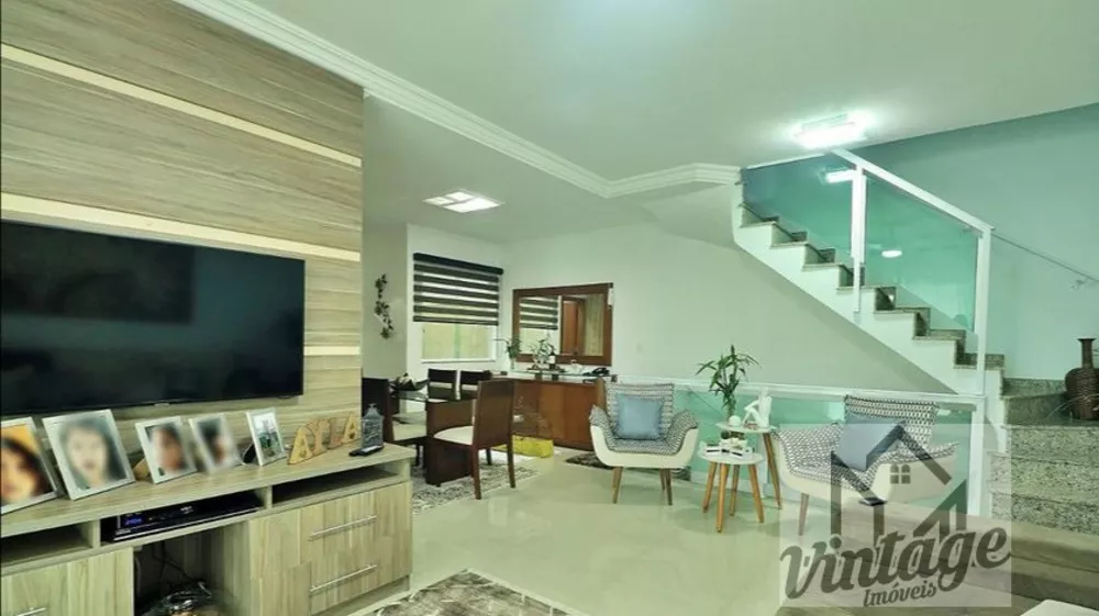 Sobrado à venda com 4 quartos, 178m² - Foto 3