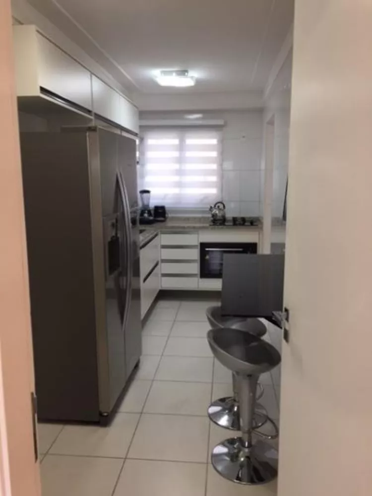 Apartamento à venda com 3 quartos, 128m² - Foto 6