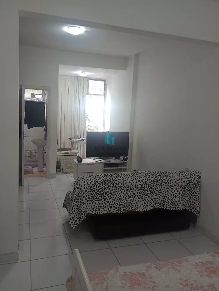 Apartamento à venda com 1 quarto, 35m² - Foto 2