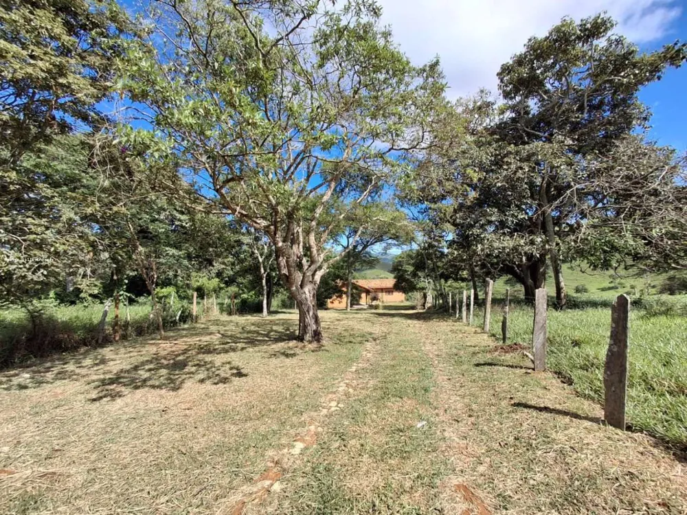 Chácara, 3 quartos, 5070 m² - Foto 1