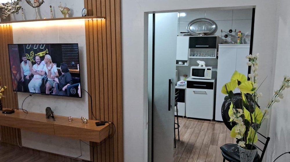 Casa à venda com 2 quartos, 200m² - Foto 3