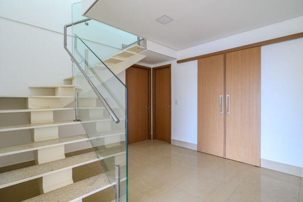Apartamento à venda com 2 quartos, 419m² - Foto 2