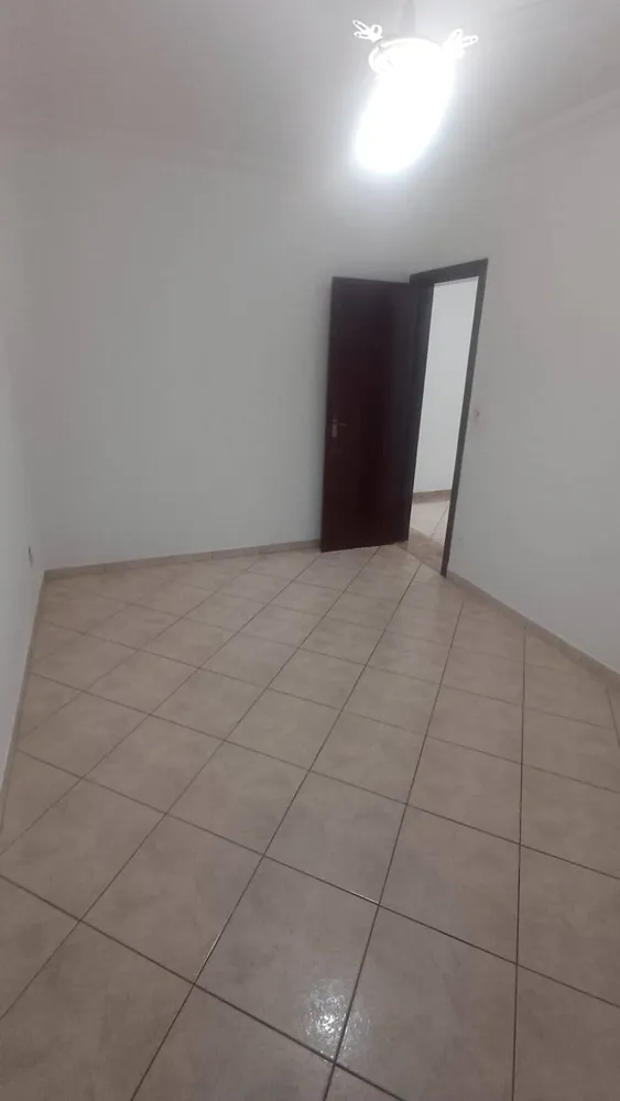 Apartamento, 3 quartos, 220 m² - Foto 2