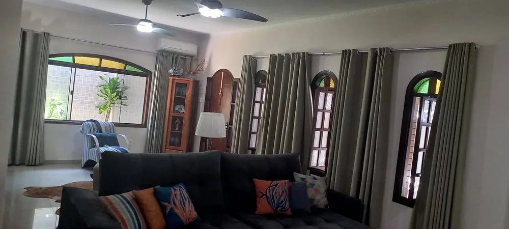 Casa, 3 quartos, 270 m² - Foto 1