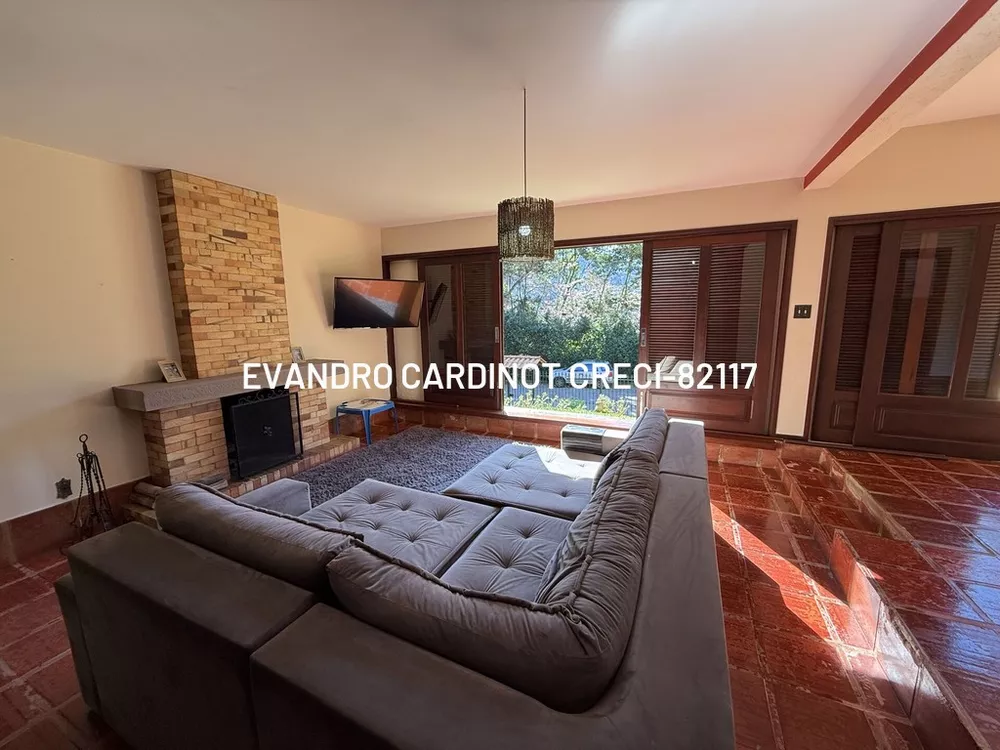 Casa, 4 quartos, 285 m² - Foto 2