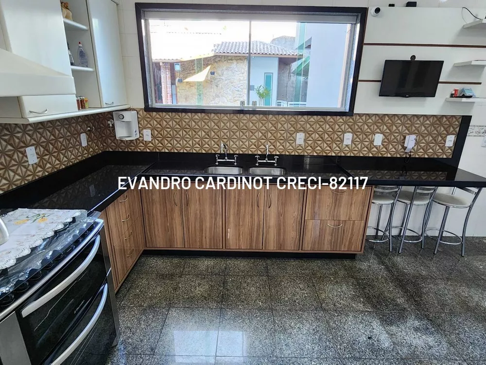 Casa, 6 quartos, 379 m² - Foto 2