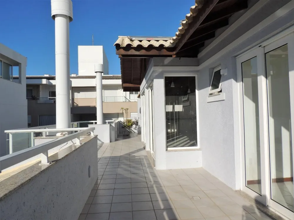 Cobertura, 3 quartos, 247 m² - Foto 4