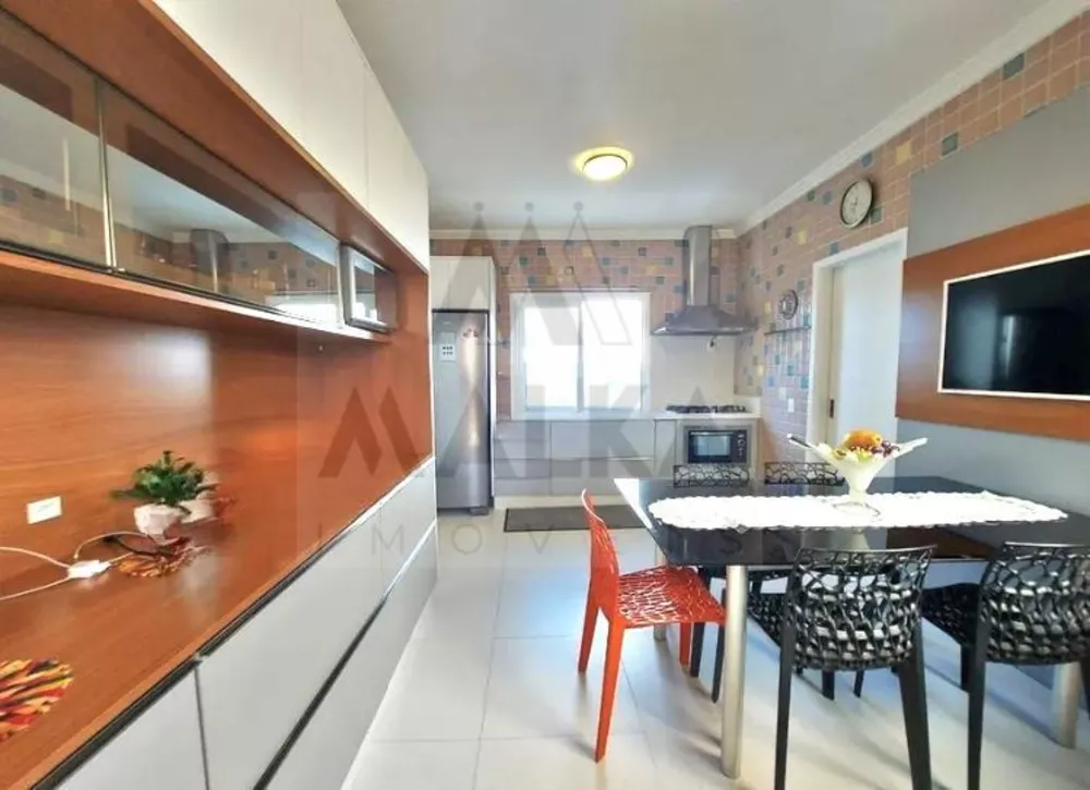 Casa, 3 quartos, 273 m² - Foto 8