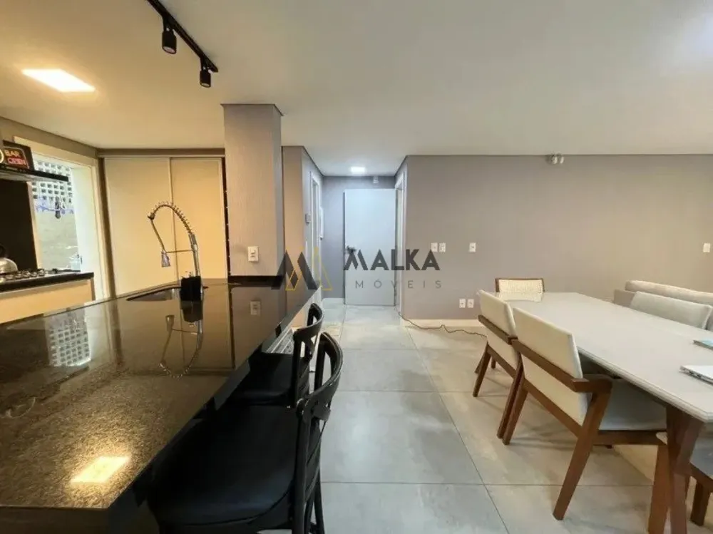 Casa, 3 quartos, 230 m² - Foto 4