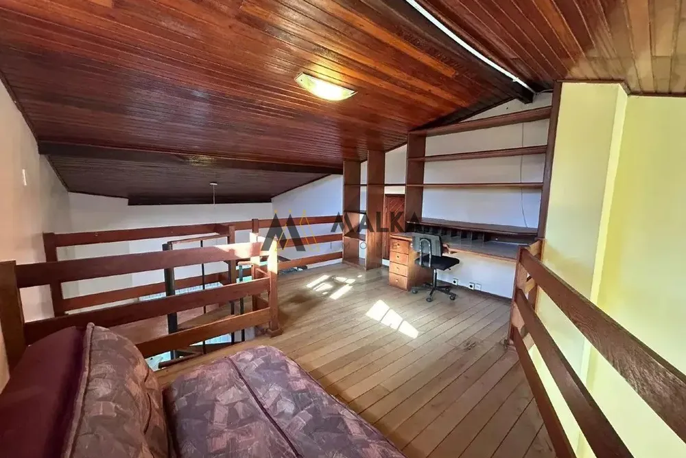 Casa, 5 quartos, 282 m² - Foto 4