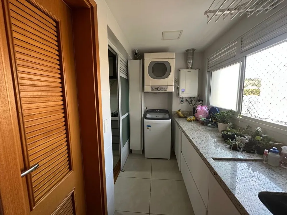 Apartamento, 3 quartos, 140 m² - Foto 1