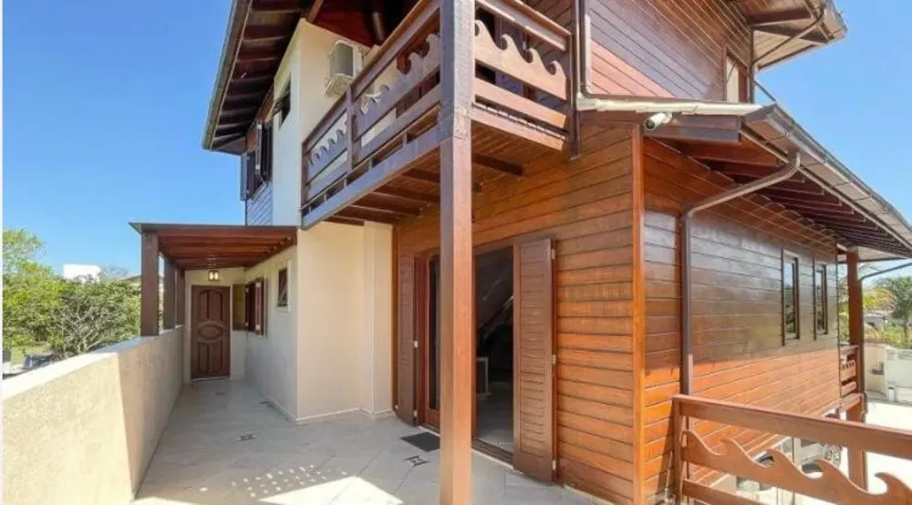 Casa, 3 quartos, 264 m² - Foto 1