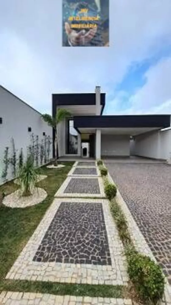 Casa à venda com 4 quartos, 290m² - Foto 2