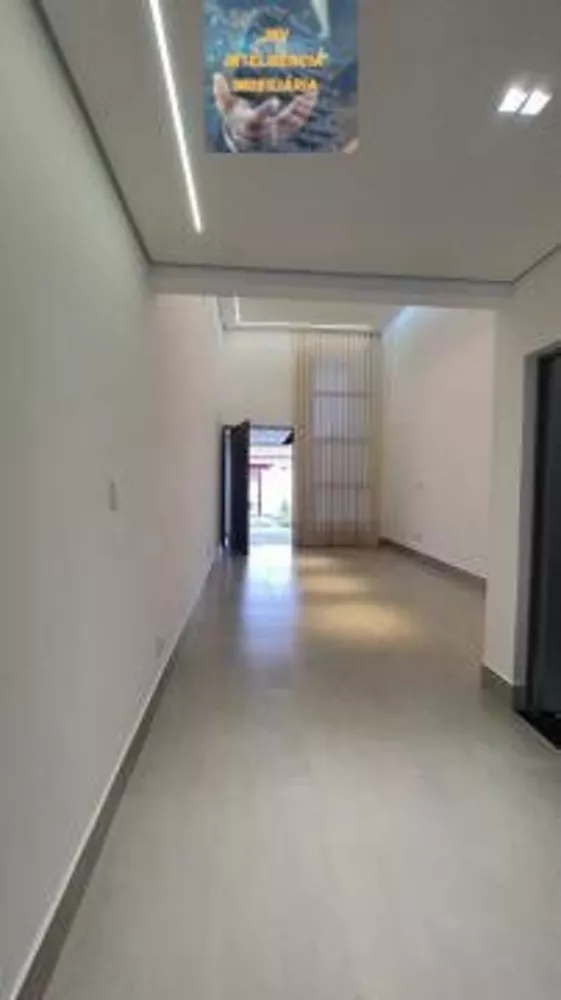 Casa à venda com 4 quartos, 290m² - Foto 4