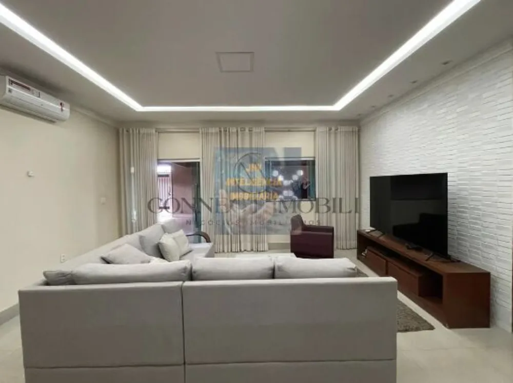 Casa, 4 quartos, 200 m² - Foto 1
