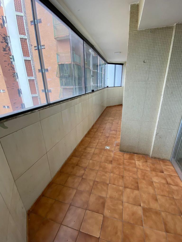 Apartamento à venda com 2 quartos, 57m² - Foto 3