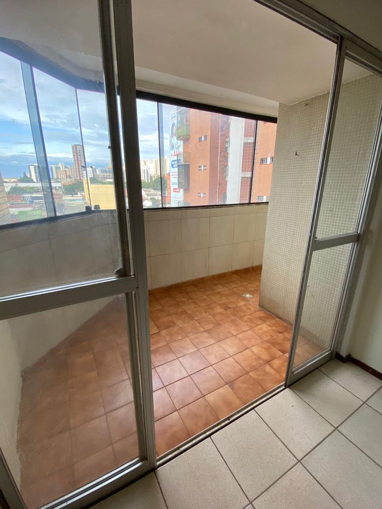 Apartamento à venda com 2 quartos, 57m² - Foto 1