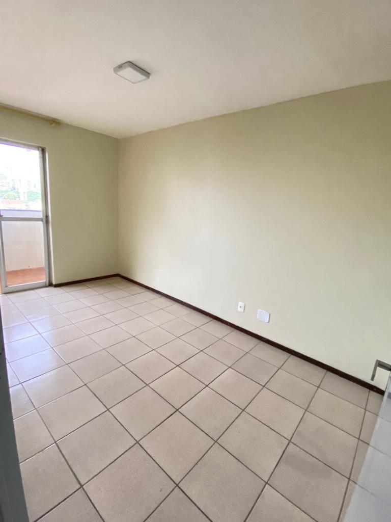 Apartamento à venda com 2 quartos, 57m² - Foto 4