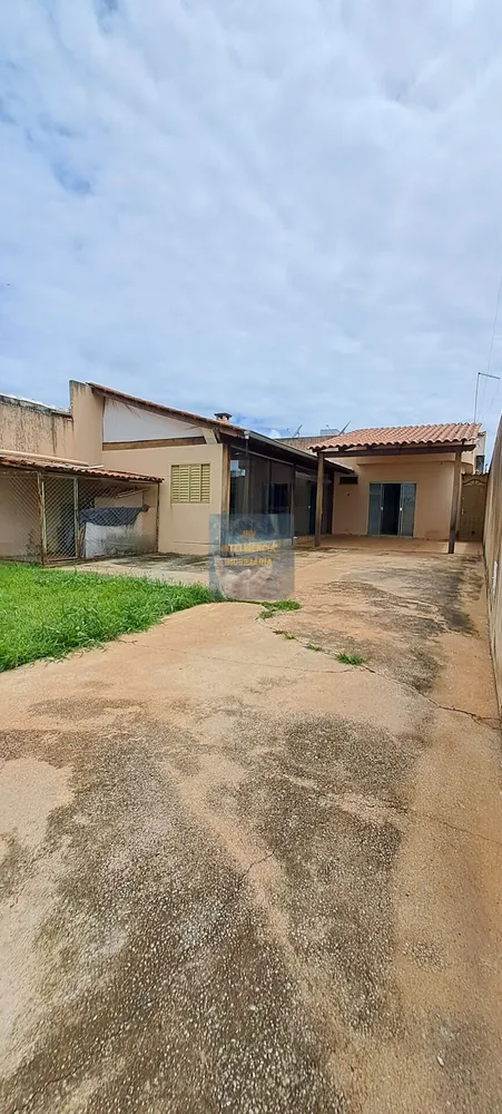 Casa, 3 quartos, 340 m² - Foto 1