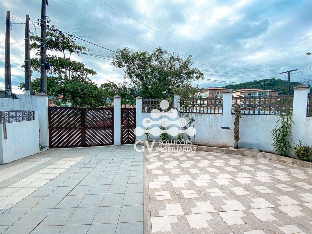 Casa à venda com 4 quartos, 290m² - Foto 2