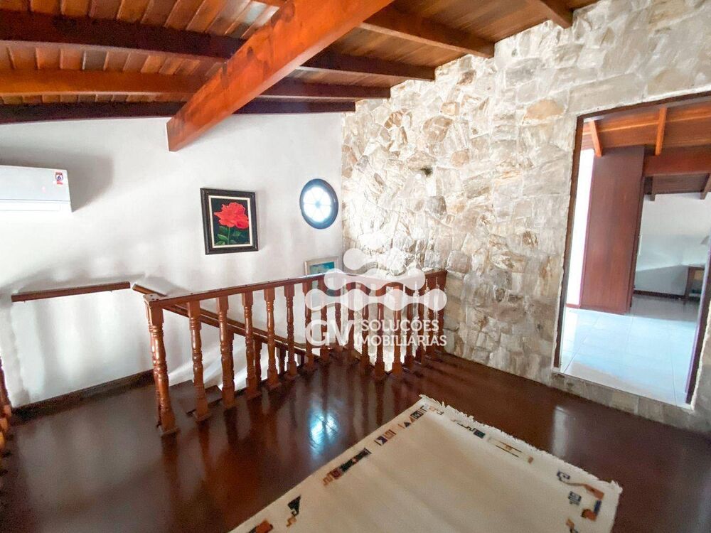 Casa à venda com 4 quartos, 290m² - Foto 24