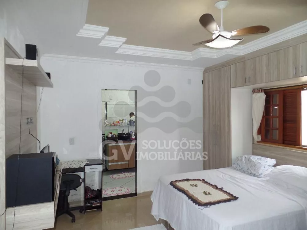 Sobrado à venda e aluguel com 3 quartos, 180m² - Foto 2