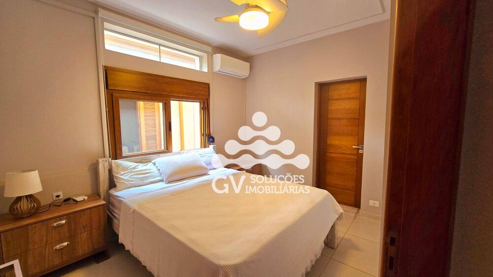 Casa de Condomínio à venda com 5 quartos, 250m² - Foto 6
