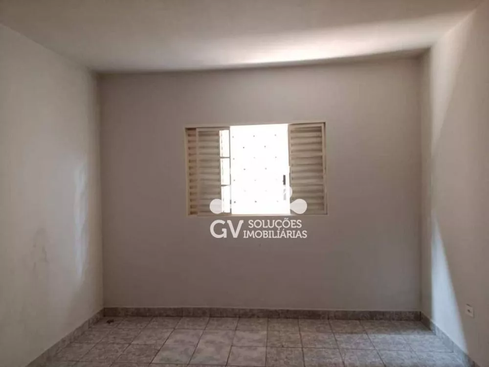 Casa, 2 quartos, 180 m² - Foto 2