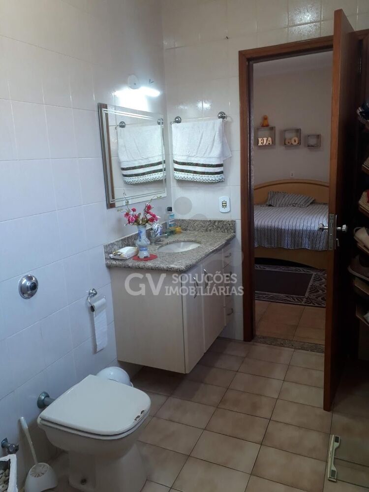 Casa, 3 quartos, 129 m² - Foto 2